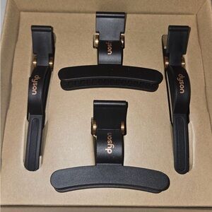 Dyson Hair Clips & Supersonic Detangling Accessory